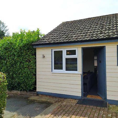 Garden Flat At The Infamous Piltdown Man Pub Appartement Fletching Buitenkant foto