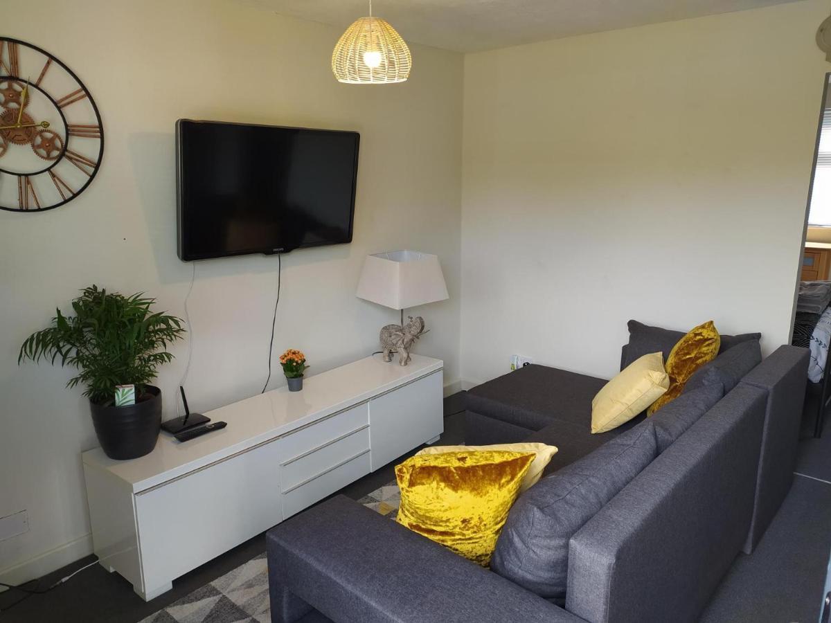 Garden Flat At The Infamous Piltdown Man Pub Appartement Fletching Buitenkant foto