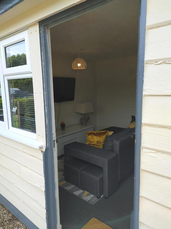 Garden Flat At The Infamous Piltdown Man Pub Appartement Fletching Buitenkant foto